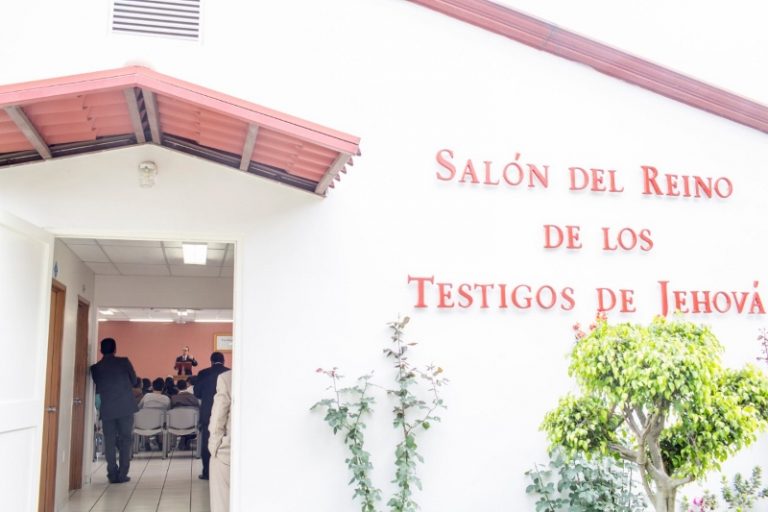 Los Testigos de Jehová Regresan a las Reuniones Presenciales El Sol