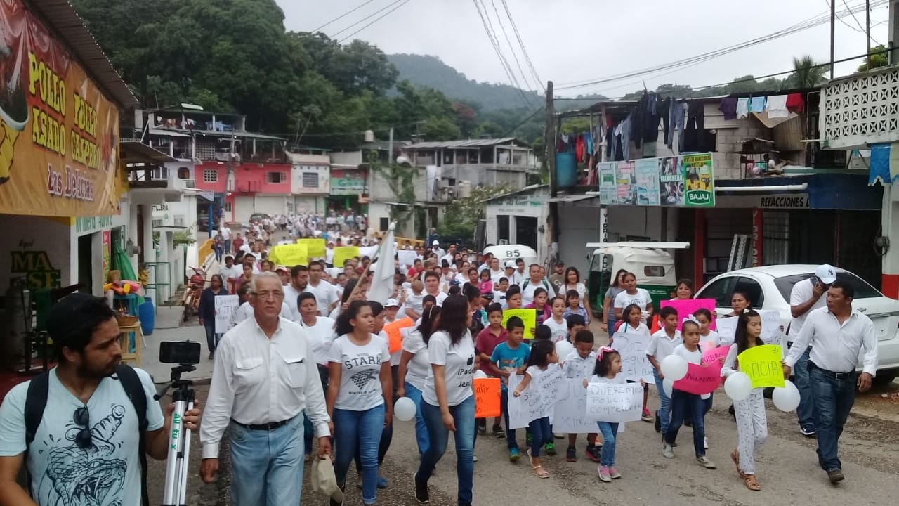 Marcha contra la inseguridad y la violencia en Mezcalapa ( NO ...