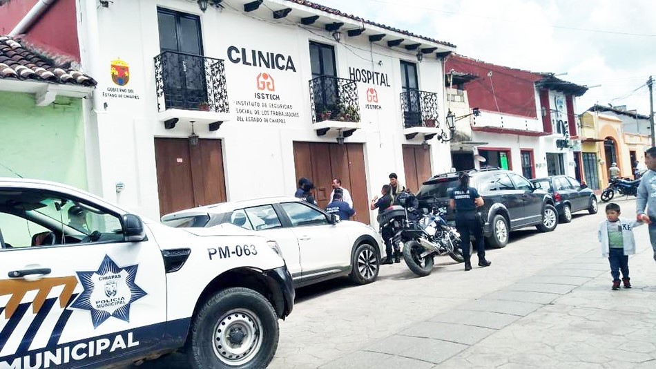 Directora del Issstech suspende servicios de la clínica en San Cristóbal -  El Sol del Soconusco