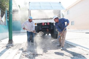 Ayuntamiento de Tuxtla realiza desazolve y retiro de escombro para la prevención de riesgos en temporada de lluvias