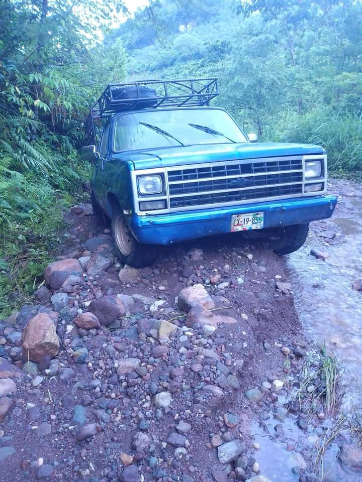 Fuertes lluvias obstruyen carretera El Bosque – Chabajeval