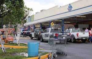 Nuevo atraco a Sam´s de Tapachula, abren boquete y roban dinero del cajero y joyas 