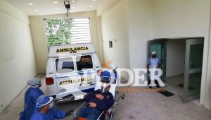 Ingresan a Mario Villanueva a clínica privada para atenderlo por Covid-19