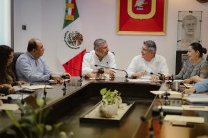 Organizada transición entre gobiernos en Tuxtla Angel Torres